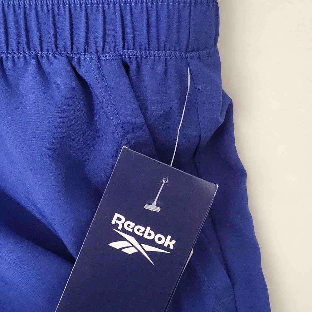 Reebok Women's Blue Shorts - Picture 2 of 6